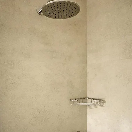 ベッド・アンド・ブレックファスト Trerooms